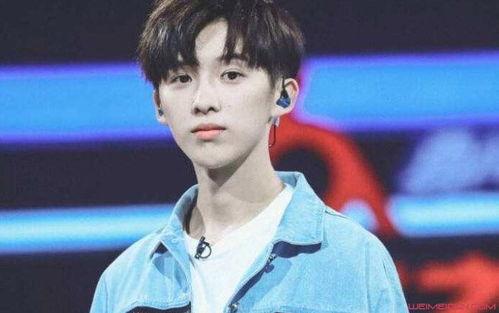 目泽个人资料,才华横溢的年轻才俊，揭秘他的成长之路